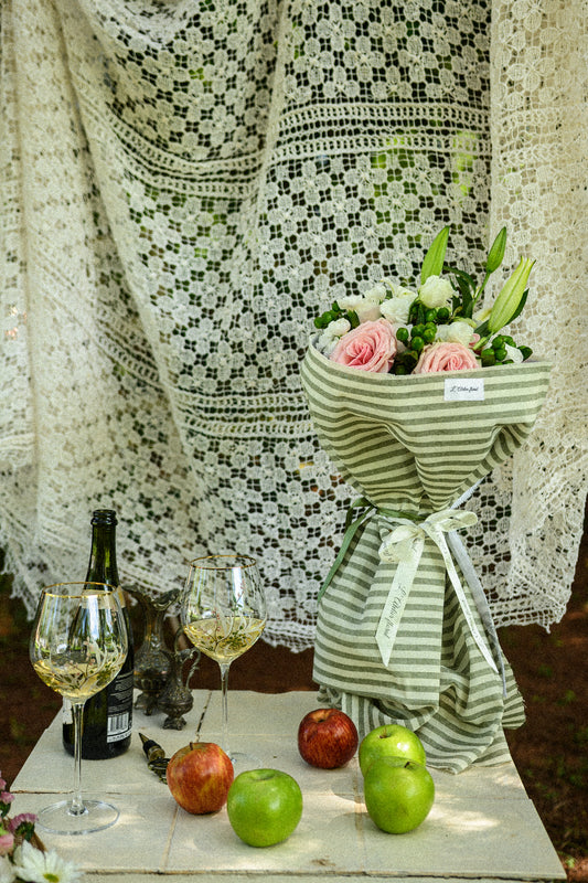 Linen & Bloom